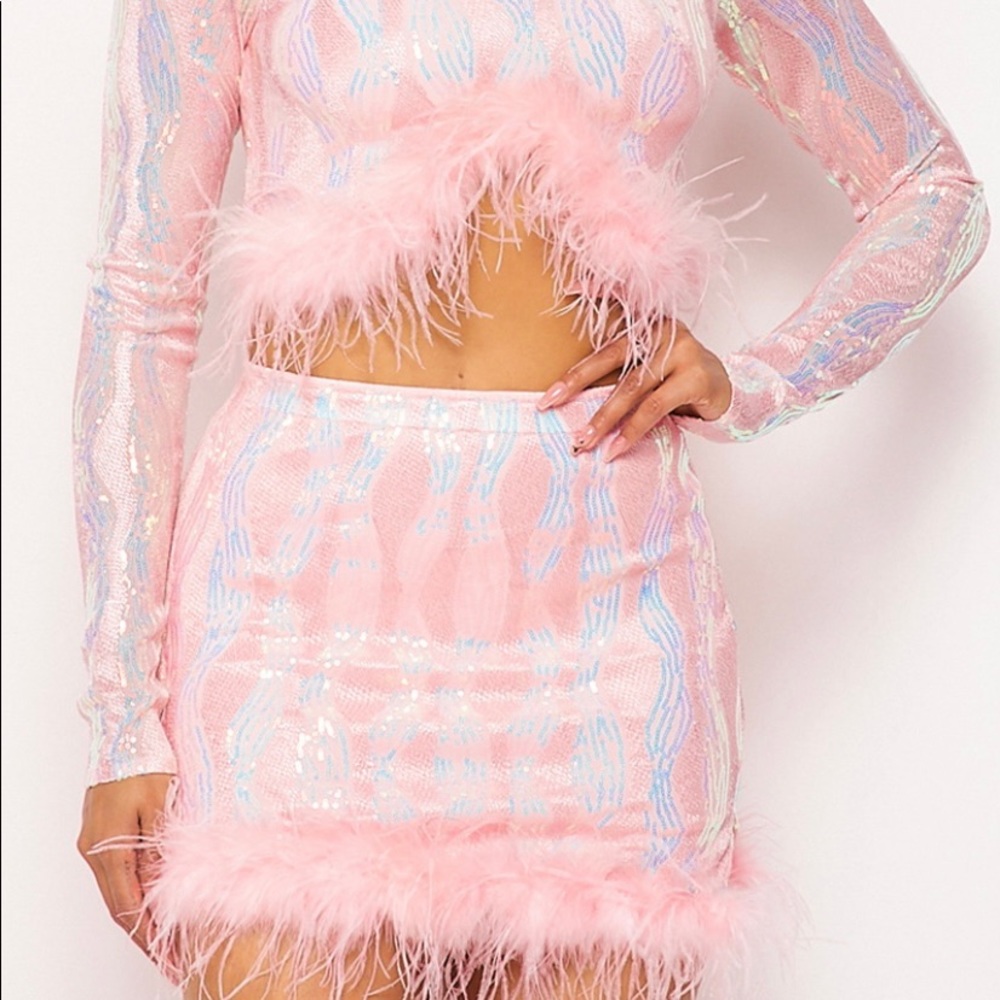 2pc sequined skirt set with faux fur